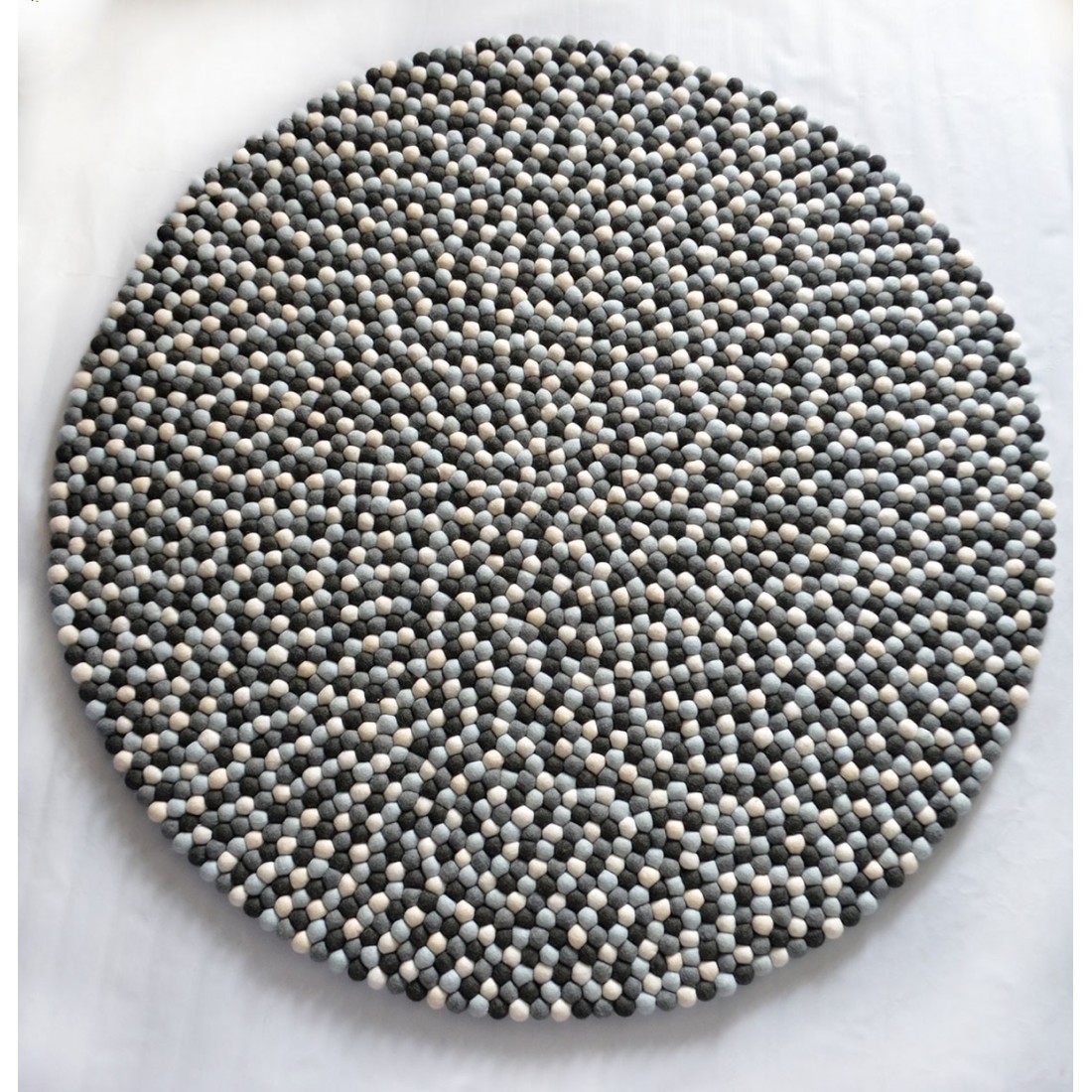 Purple Daisy Round Felt Rug Ball Rugs Loading