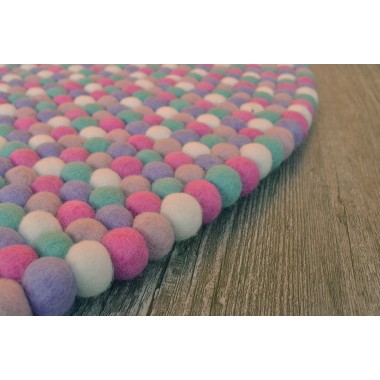 Marshmallow Felt Ball Rug