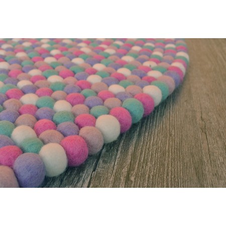 Marshmallow Felt Ball Rug