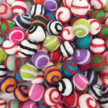 100% Wool Felt Balls - 2cm - 100-Piece Assortment | Mixed Colors For Crafting, DIY Projects, Decor