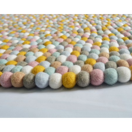 Light Golden Round Felt Rug for Kids Room