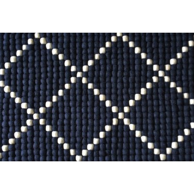 Dot Pattern Rectangle Felt Ball Rug