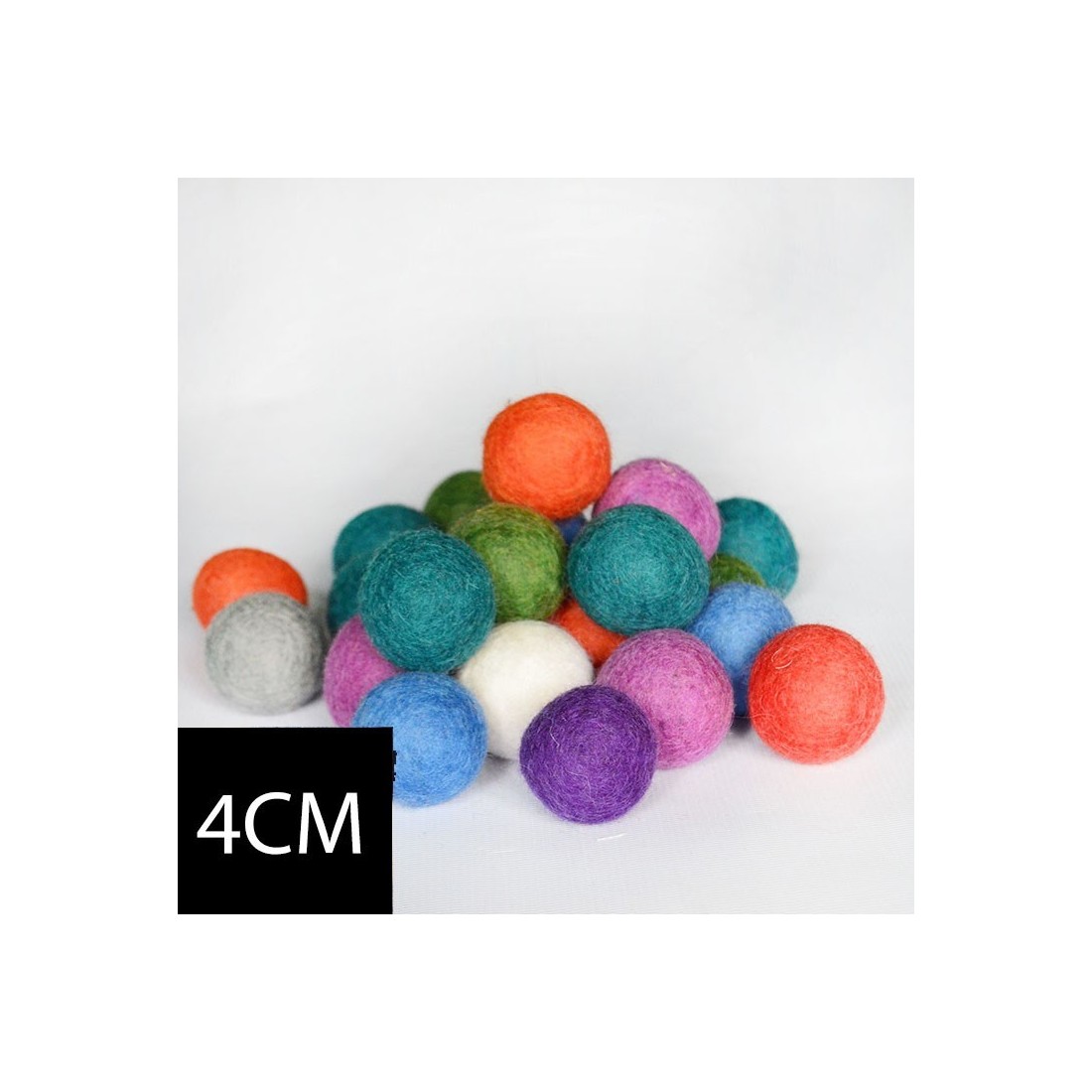 4cm Felt Balls 