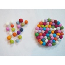 10cm Round Felt Ball Tea Coaster 2