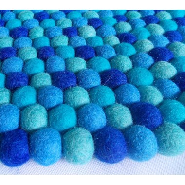 Torquoise Blue 3 Color Round Rug