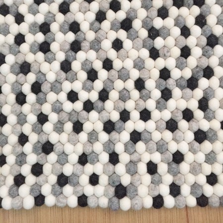 Natural Gray/Black Dotted Felt Ball Rug